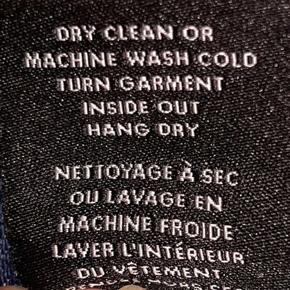 Jordache Jeans Women's Size 30 Blue Dark Wash Vintage Crop White Stitching - Picture 8 of 8